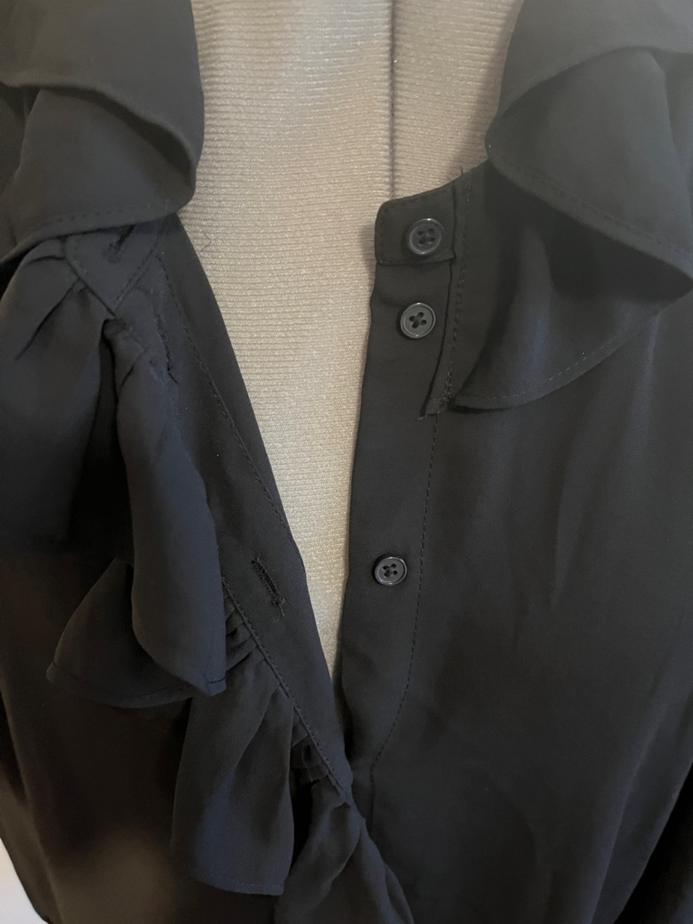 Nili Lotan Black Ruffle-Trim Silk Blouse - Picture 3 of 6